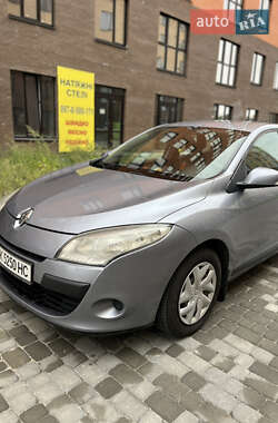Хэтчбек Renault Megane 2009 в Нетешине