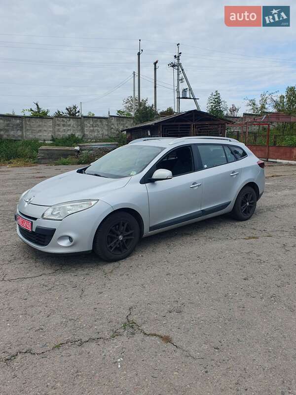 Универсал Renault Megane 2011 в 