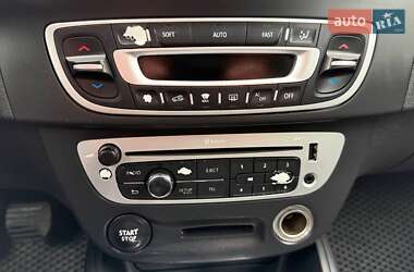 Універсал Renault Megane 2012 в  фото 17 Універсал Renault Megane 2012 в