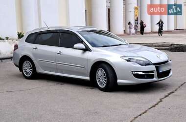 Универсал Renault Megane 2011 в 