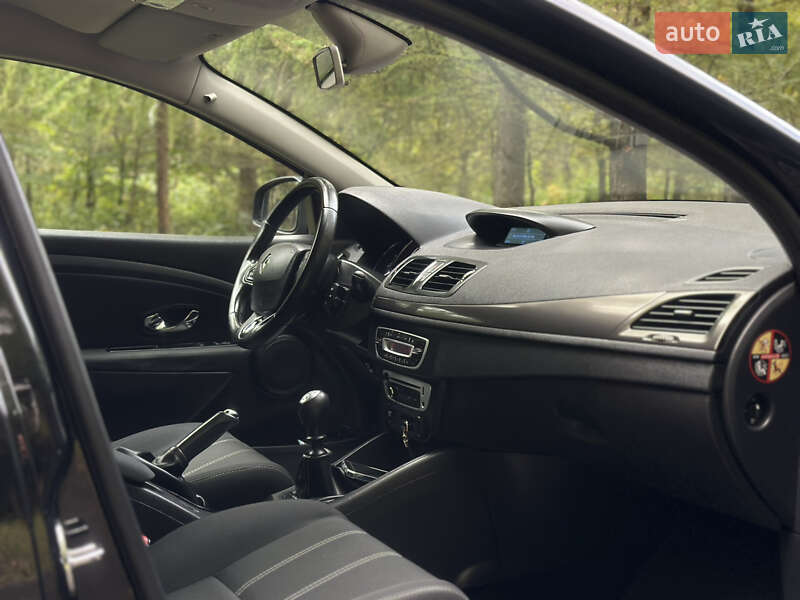 Универсал Renault Megane 2014 в Луцке фото 13 Универсал Renault Megane 2014 в Луцке