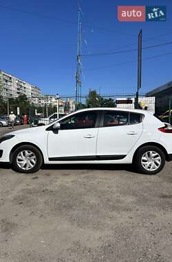 Хетчбек Renault Megane 2014 в 