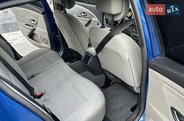 Хетчбек Renault Megane 2010 в 