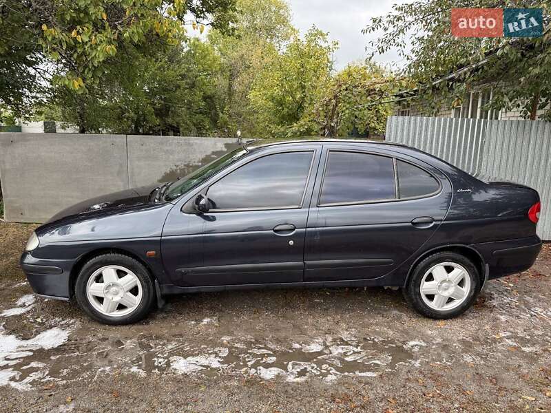 Седан Renault Megane 2000 в Кременчуге фото 10 Седан Renault Megane 2000 в Кременчуге
