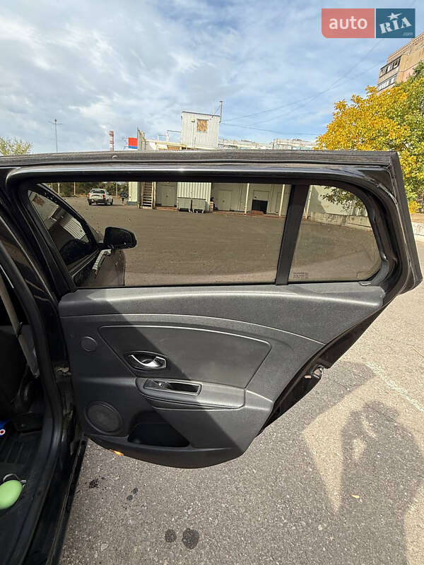 Универсал Renault Megane 2011 в Краматорске фото 8 Универсал Renault Megane 2011 в Краматорске