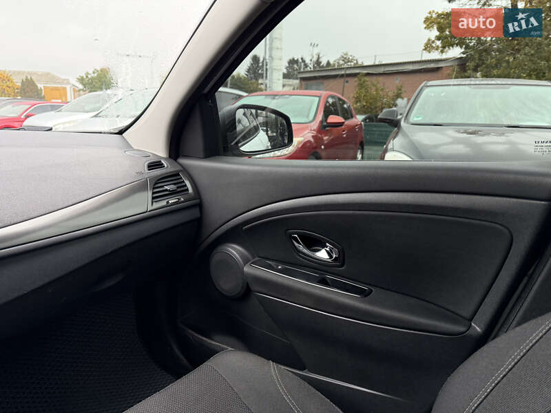 Хэтчбек Renault Megane 2015 в Полтаве