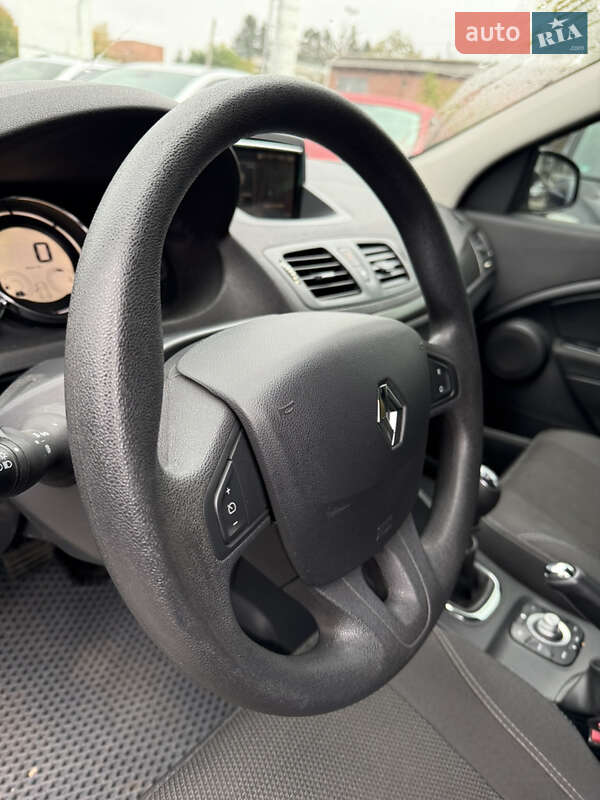 Хэтчбек Renault Megane 2015 в Полтаве