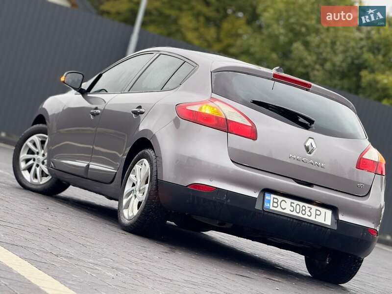 Хэтчбек Renault Megane 2013 в Самборе