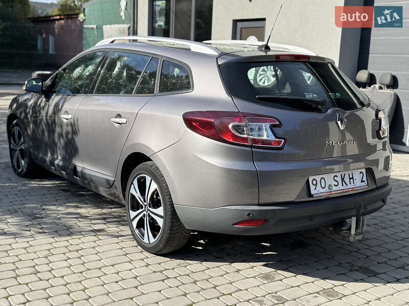 Универсал Renault Megane 2011 в Староконстантинове