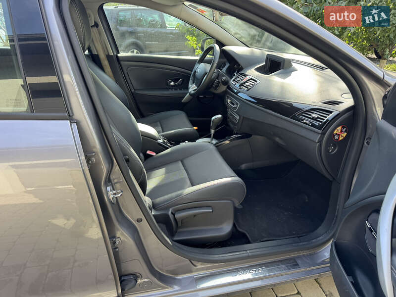 Универсал Renault Megane 2011 в Староконстантинове