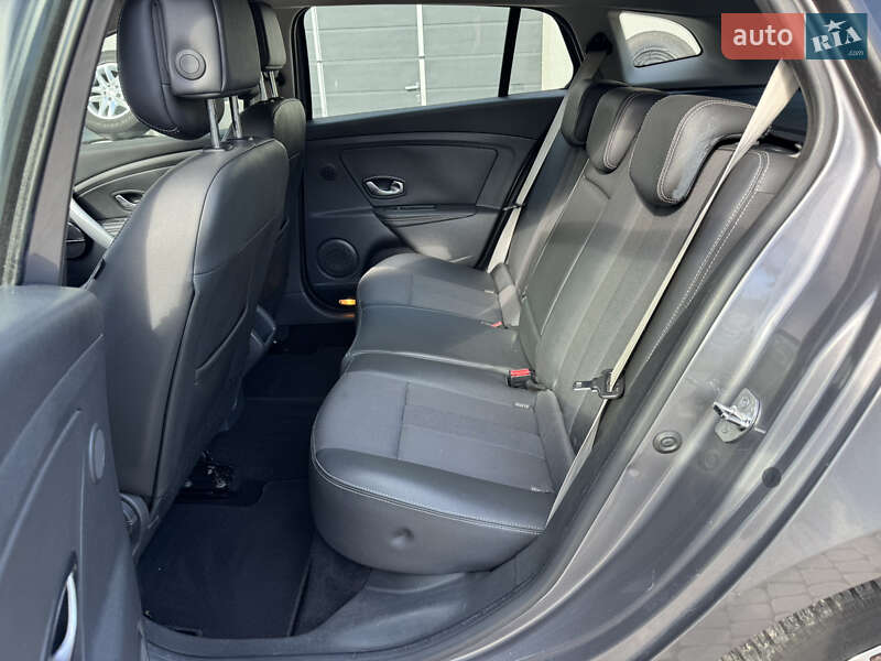 Универсал Renault Megane 2011 в Староконстантинове