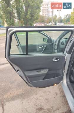 Універсал Renault Megane 2005 в  фото 39 Універсал Renault Megane 2005 в