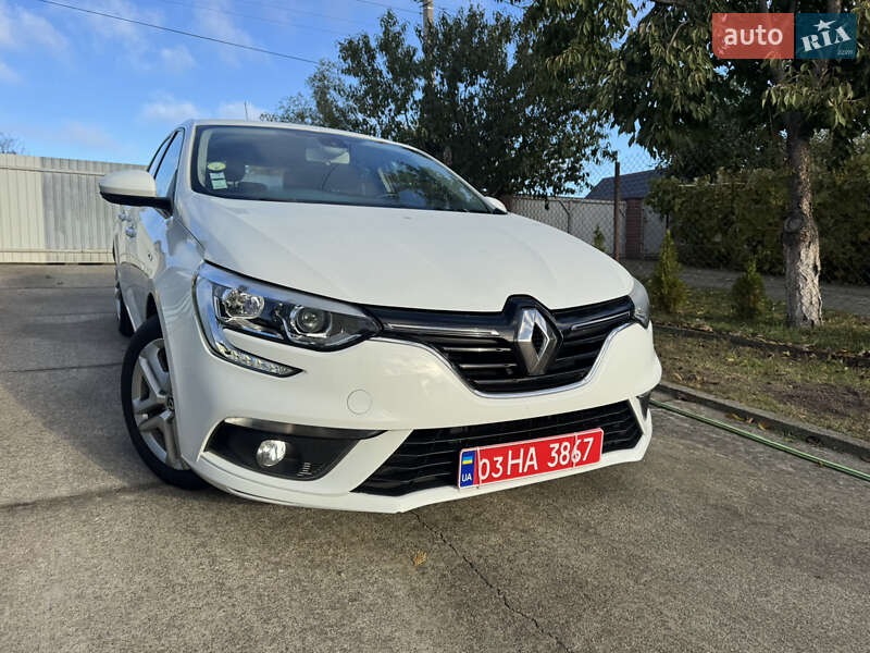 Хэтчбек Renault Megane 2018 в Корсуне-Шевченковском