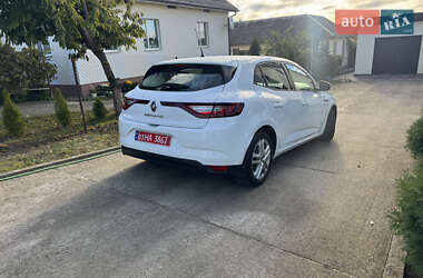 Хэтчбек Renault Megane 2018 в 