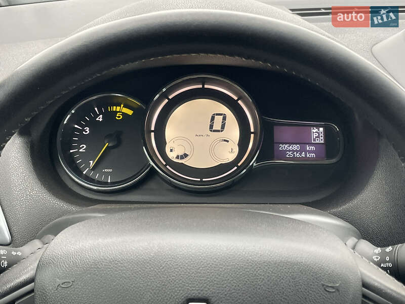 Універсал Renault Megane 2015 в Києві фото 18 Універсал Renault Megane 2015 в Києві
