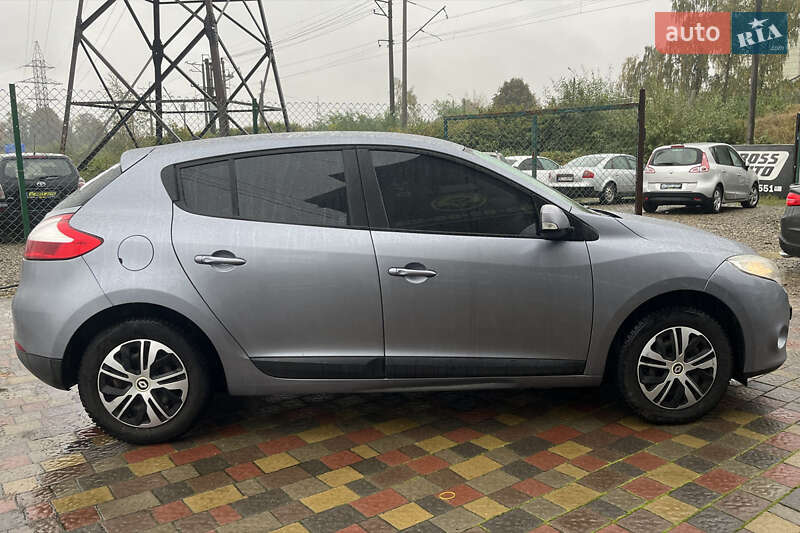 Хетчбек Renault Megane 2009 в Стрию