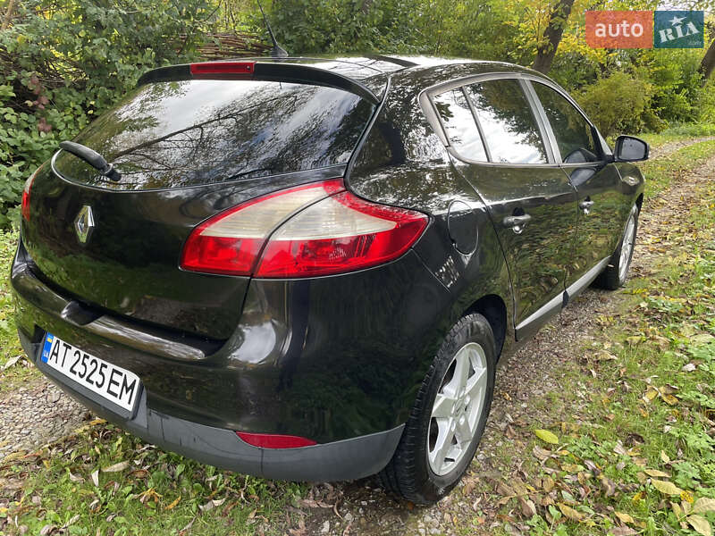 Хетчбек Renault Megane 2009 в Снятині фото 4 Хетчбек Renault Megane 2009 в Снятині