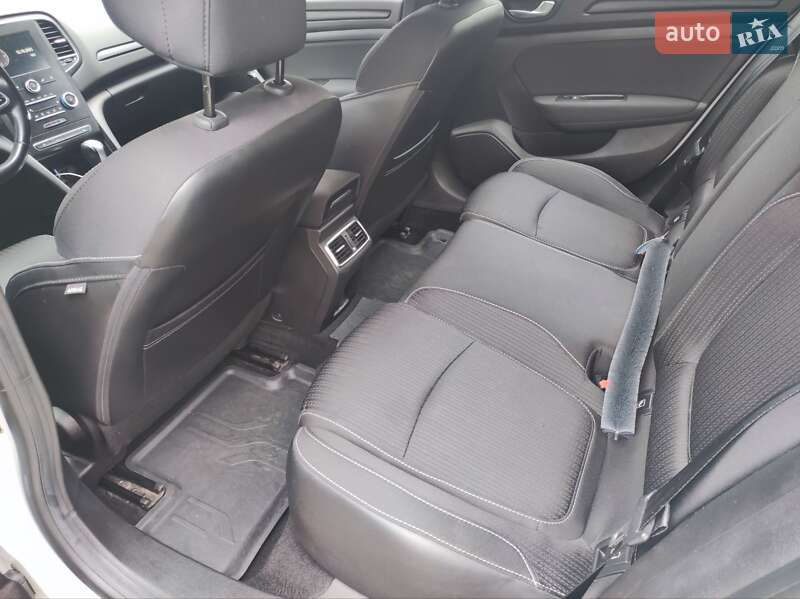 Седан Renault Megane 2017 в Києві фото 10 Седан Renault Megane 2017 в Києві
