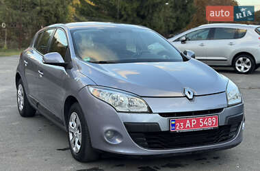 Хетчбек Renault Megane 2010 в 