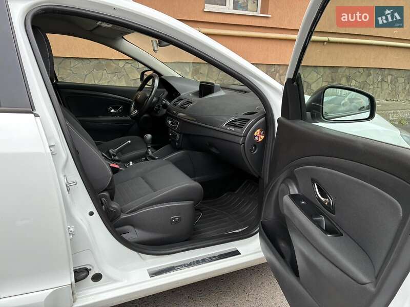 Універсал Renault Megane 2016 в Луцьку фото 3 Універсал Renault Megane 2016 в Луцьку