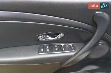 Хэтчбек Renault Megane 2015 в 