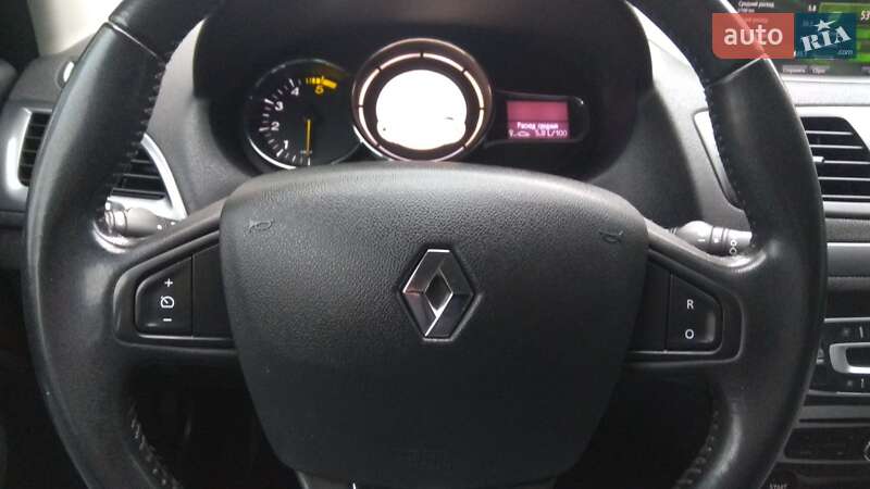 Хетчбек Renault Megane 2015 в Чернігові фото 10 Хетчбек Renault Megane 2015 в Чернігові