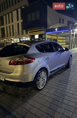 Хэтчбек Renault Megane 2009 в 