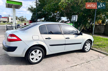 Седан Renault Megane 2004 в 