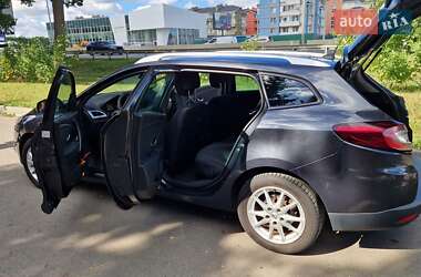 Универсал Renault Megane 2011 в 