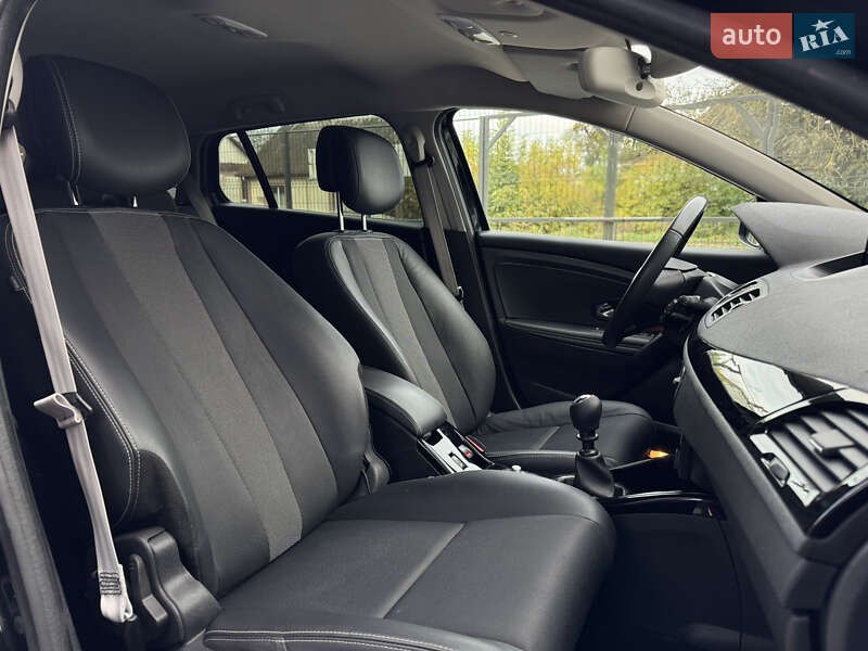 Универсал Renault Megane 2013 в Ровно фото 29 Универсал Renault Megane 2013 в Ровно
