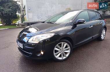 Хетчбек Renault Megane 2010 в 