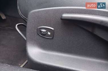 Хетчбек Renault Megane 2010 в 