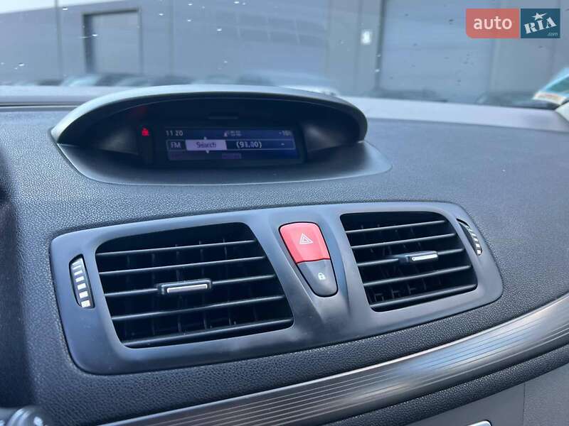 Хетчбек Renault Megane 2009 в Львові фото 34 Хетчбек Renault Megane 2009 в Львові