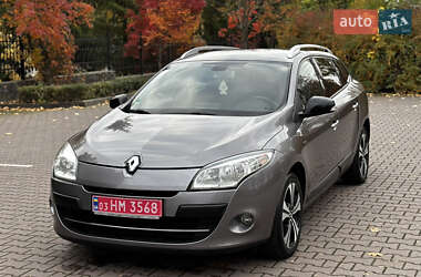 Універсал Renault Megane 2011 в  фото 2 Універсал Renault Megane 2011 в
