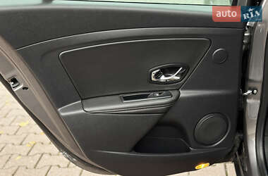 Універсал Renault Megane 2011 в  фото 21 Універсал Renault Megane 2011 в