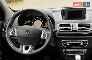 Універсал Renault Megane 2011 в  фото 25 Універсал Renault Megane 2011 в