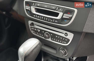 Універсал Renault Megane 2011 в  фото 33 Універсал Renault Megane 2011 в
