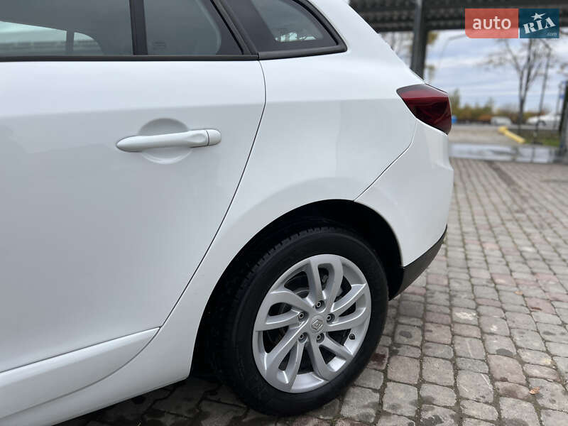 Универсал Renault Megane 2014 в Ивано-Франковске фото 39 Универсал Renault Megane 2014 в Ивано-Франковске