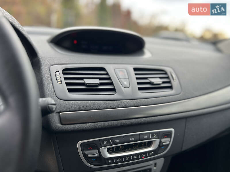 Универсал Renault Megane 2014 в Ивано-Франковске фото 46 Универсал Renault Megane 2014 в Ивано-Франковске
