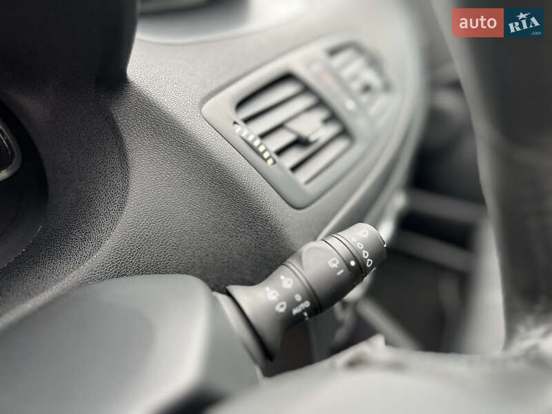 Универсал Renault Megane 2014 в Ивано-Франковске фото 49 Универсал Renault Megane 2014 в Ивано-Франковске