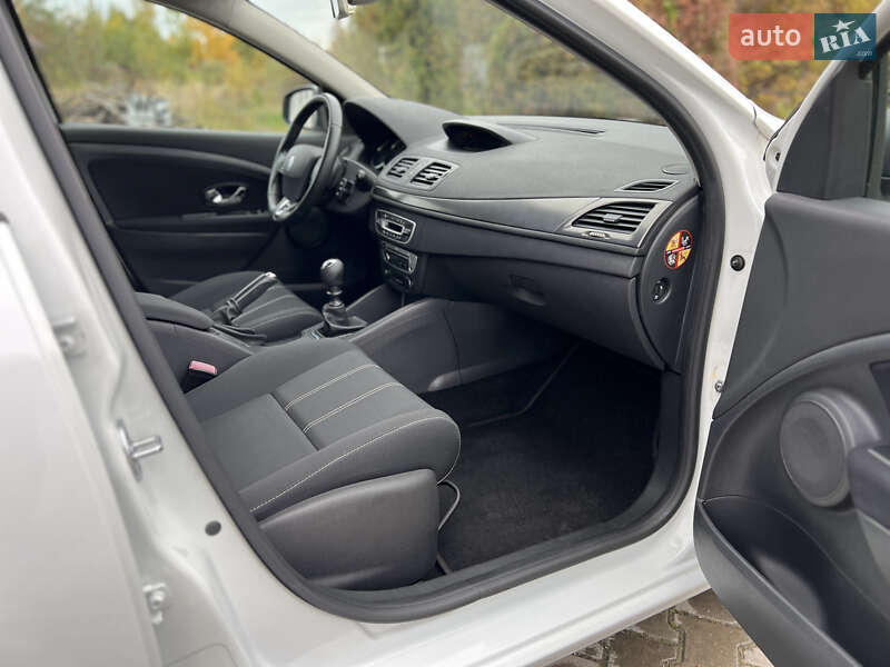Универсал Renault Megane 2014 в Ивано-Франковске фото 66 Универсал Renault Megane 2014 в Ивано-Франковске