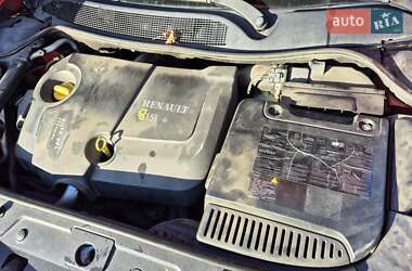 Купе Renault Megane 2004 в 