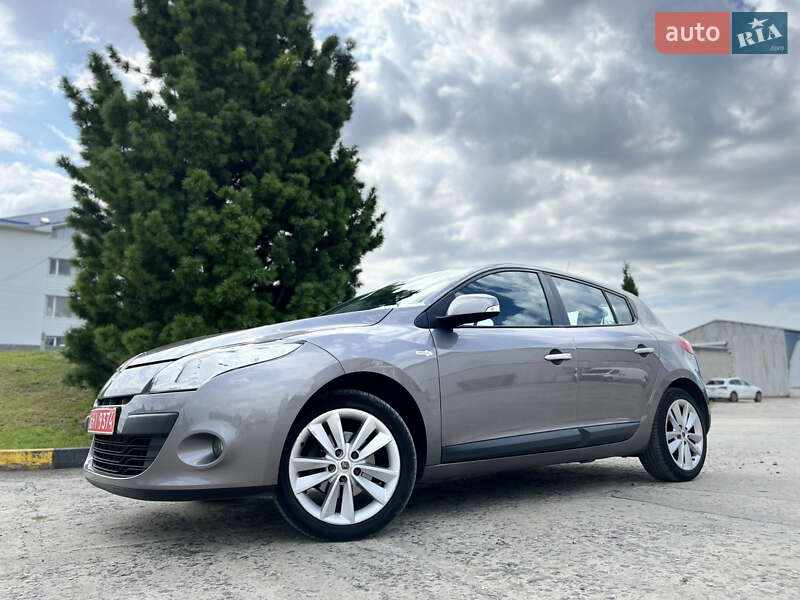 Хетчбек Renault Megane 2010 в Охтирці фото 3 Хетчбек Renault Megane 2010 в Охтирці