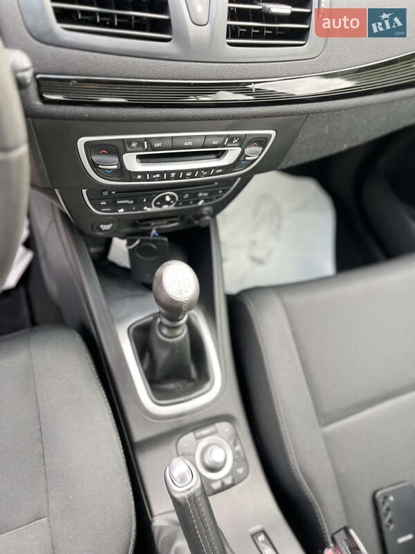 Хетчбек Renault Megane 2010 в Охтирці фото 32 Хетчбек Renault Megane 2010 в Охтирці