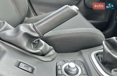Хэтчбек Renault Megane 2011 в 