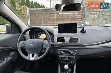 Хэтчбек Renault Megane 2011 в 