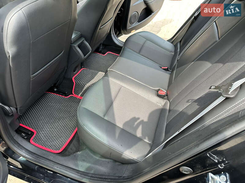 Универсал Renault Megane 2012 в Киеве фото 7 Универсал Renault Megane 2012 в Киеве