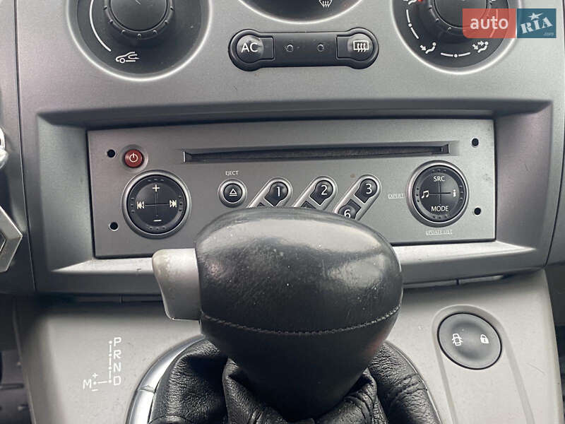 Хэтчбек Renault Megane 2009 в Каменец-Подольском фото 5 Хэтчбек Renault Megane 2009 в Каменец-Подольском