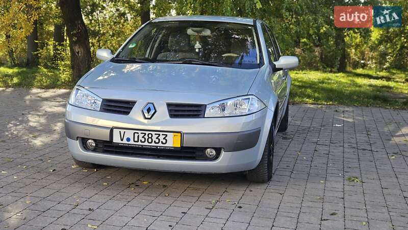 Седан Renault Megane 2003 в 