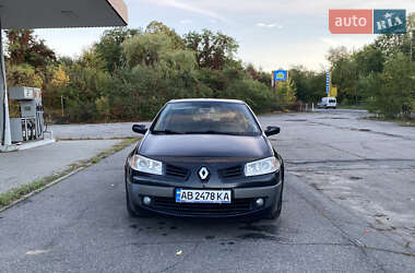 Хетчбек Renault Megane 2006 в  фото 2 Хетчбек Renault Megane 2006 в